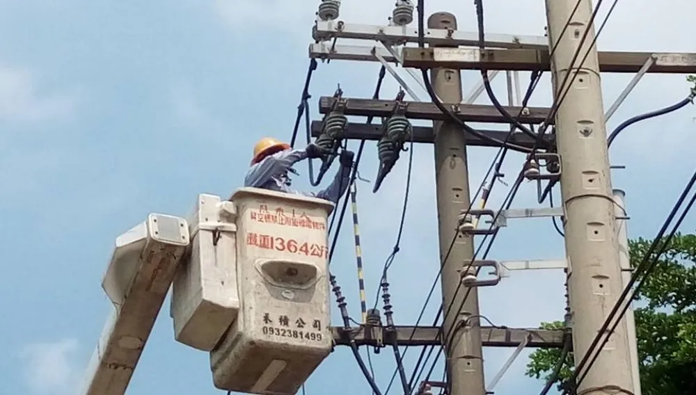林全轟台電搶修不力　李富城酸：以為修燈泡？