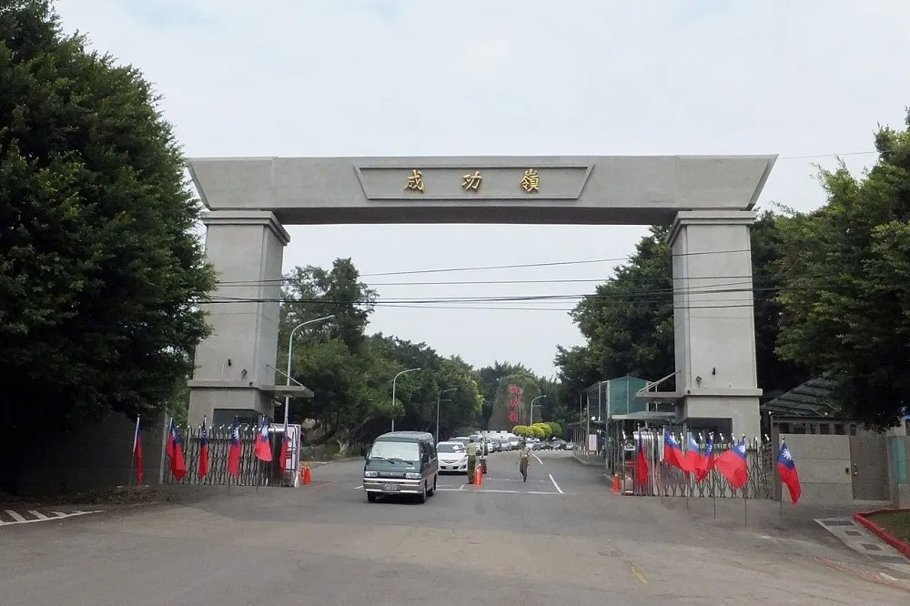 新兵遭長官言語霸凌5小時　跳樓自殺再割腕