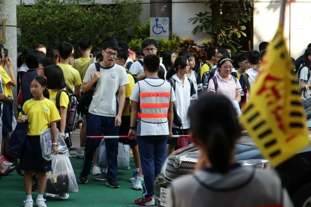 6000人連署吐心聲　「高中生延後上課」教育部回應了！