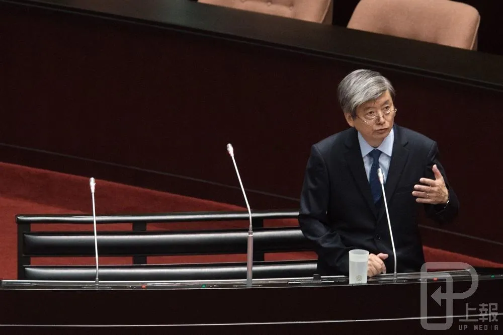 藍委批蔡英文建「大英王朝」　蔡烱燉：支持修憲釐清權責