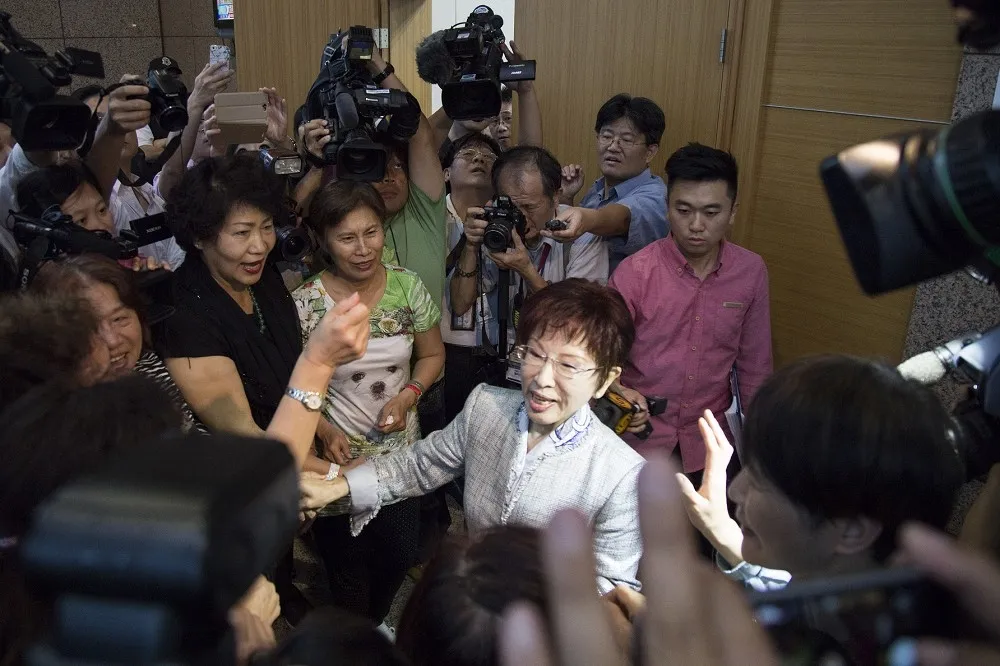 國共防洪秀柱暴衝　洪習會「不會談到和平協議」