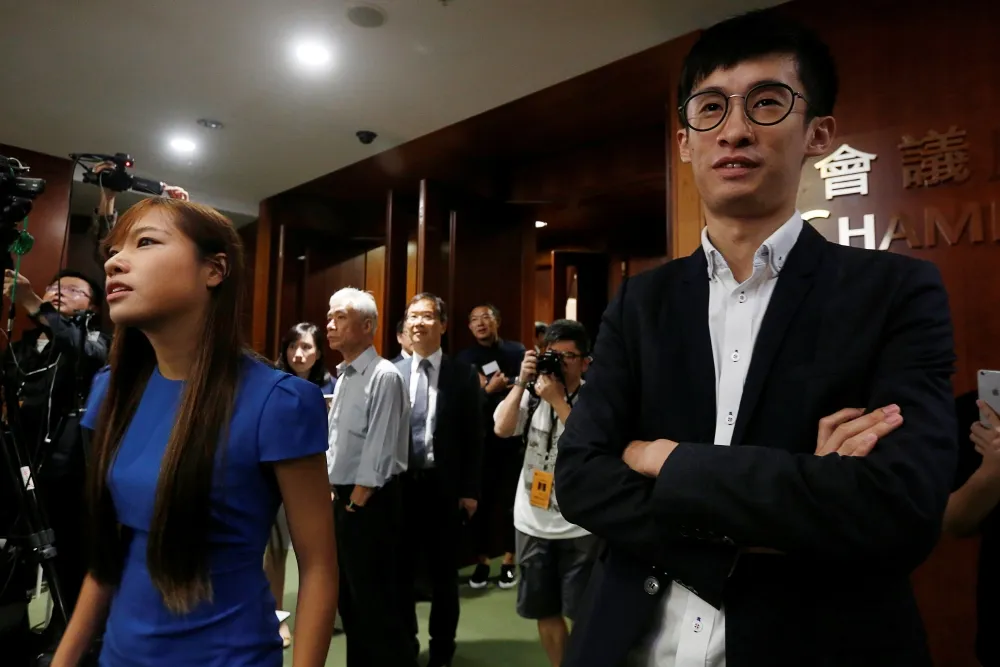 香港立法會親中派阻擾宣誓　本土派議員無法就職
