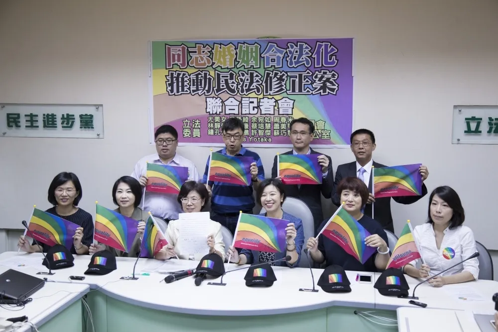 【更新】民進黨修內規　落實婚姻平權挺黨工