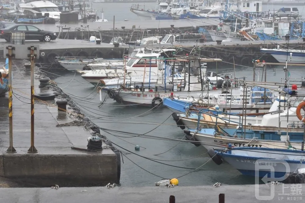 台籍漁船日本外海起火　52名船員暫獲安置