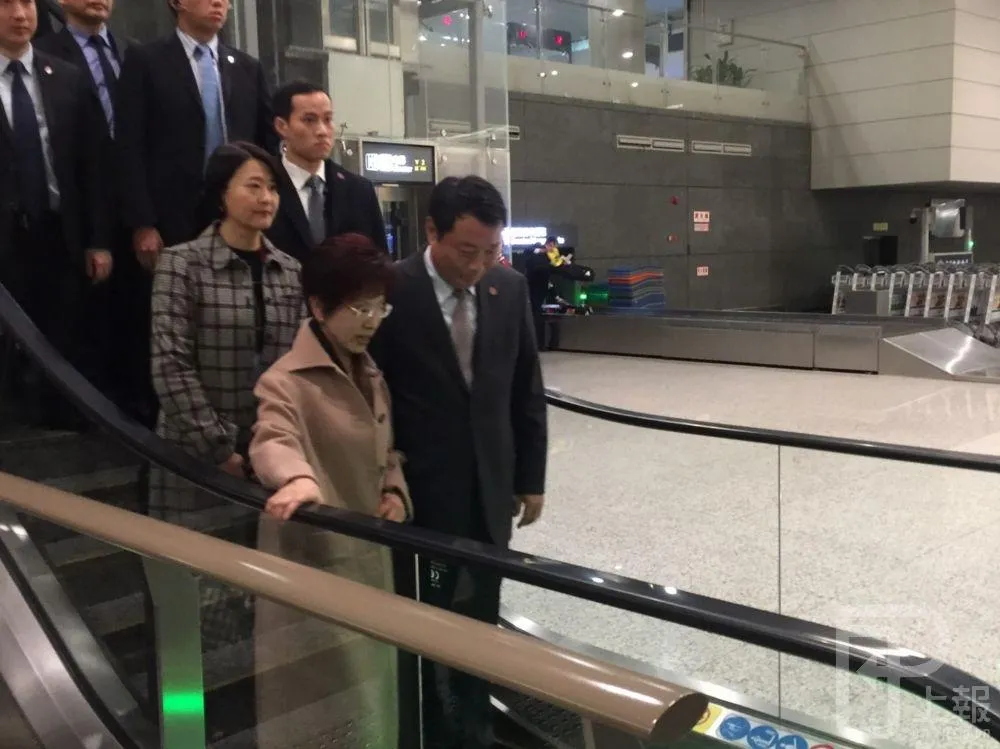 洪秀柱抵達南京　國台辦副主任陳元豐接機