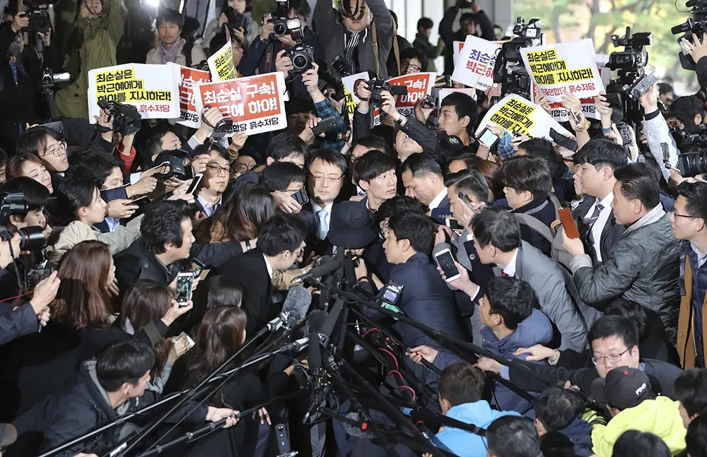 南韓總統閨密崔順實致歉：「我犯了死罪」