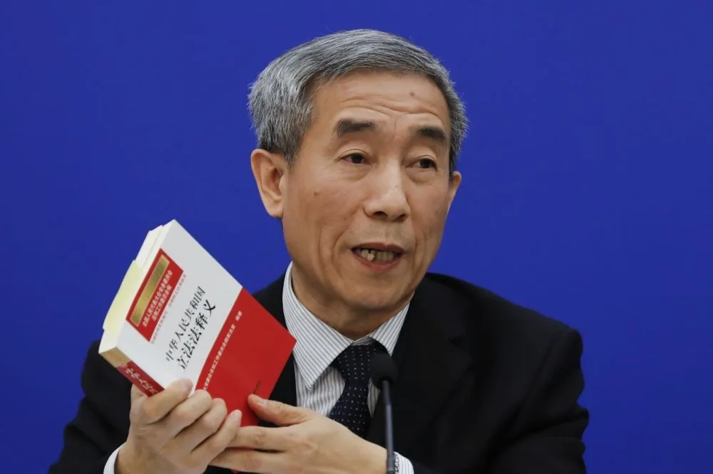 【人大釋法】人大常委會針對香港《基本法》104條解釋全文
