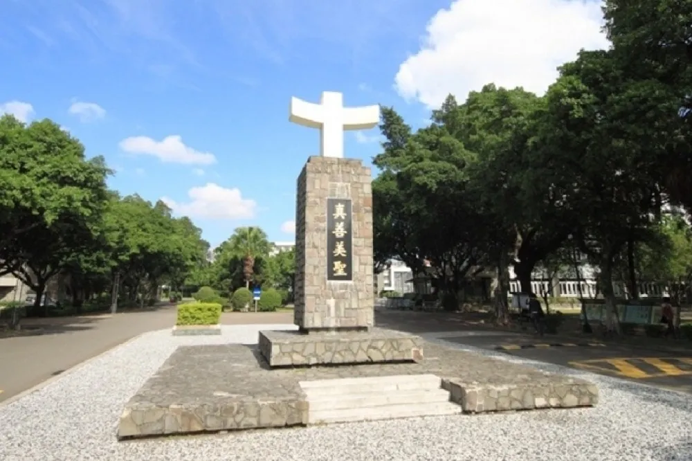 校牧室「同性戀竊盜說」犯眾怒　輔大急發聲明救火