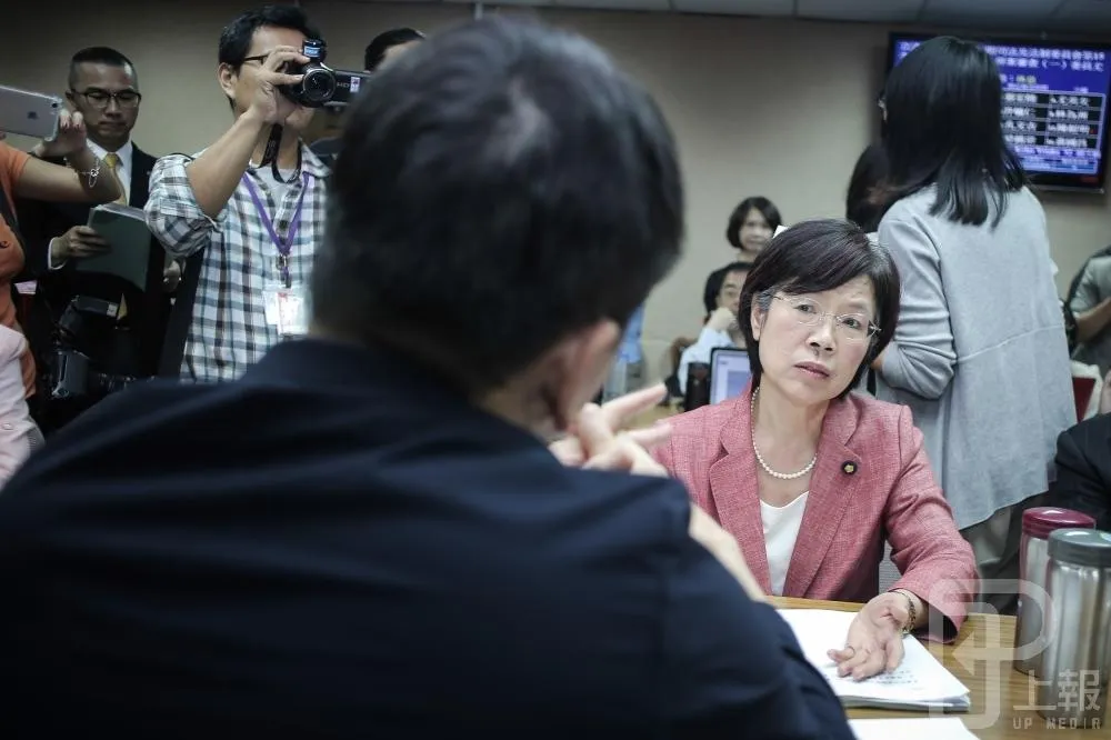 半數立委挺同婚　法務部踩煞車「要先想配套」