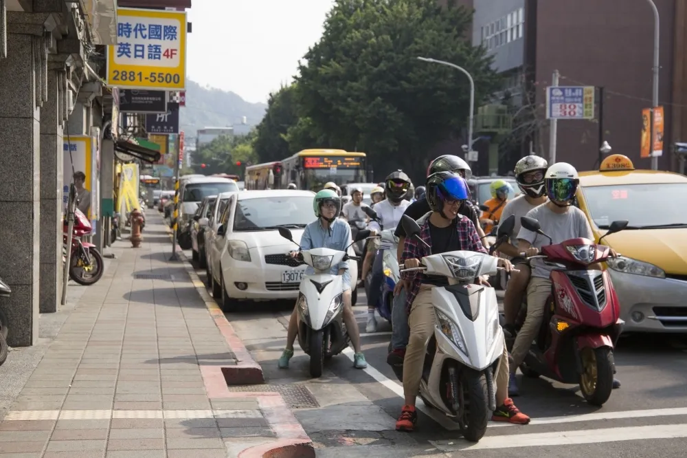 經濟唱好人民卻抓緊荷包　都是川普惹的禍