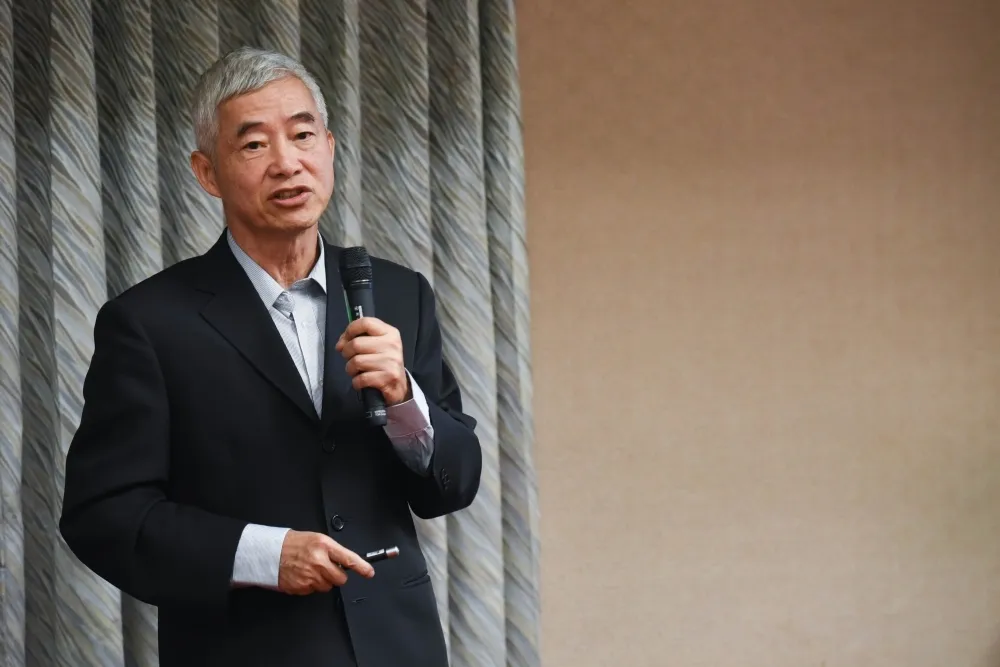 傳交通部長賀陳旦請辭　行政院否認