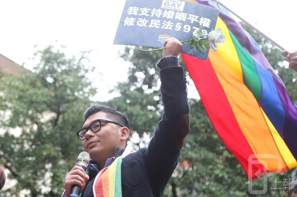 婚姻平權公聽會》許毓仁被封新戰神　5分鐘霸氣狂轟反同方