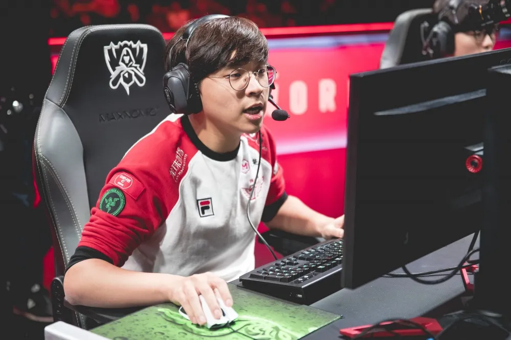 【英雄聯盟】SKT臉書公告：Bengi、Duke和教練PoohManDu將離開SKT