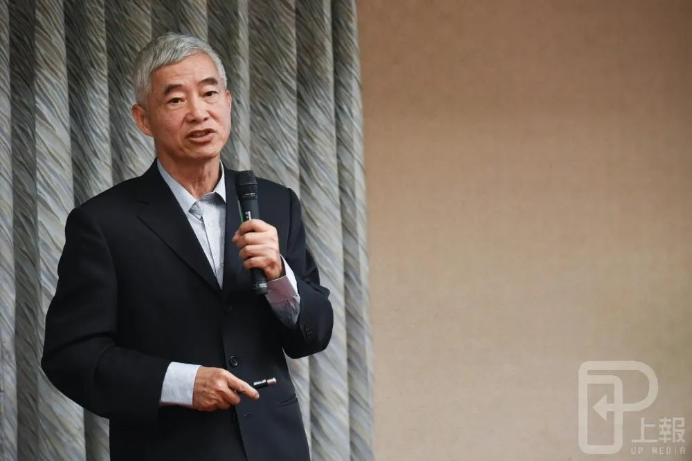 賀陳旦：交通部核定收回復興所有航權