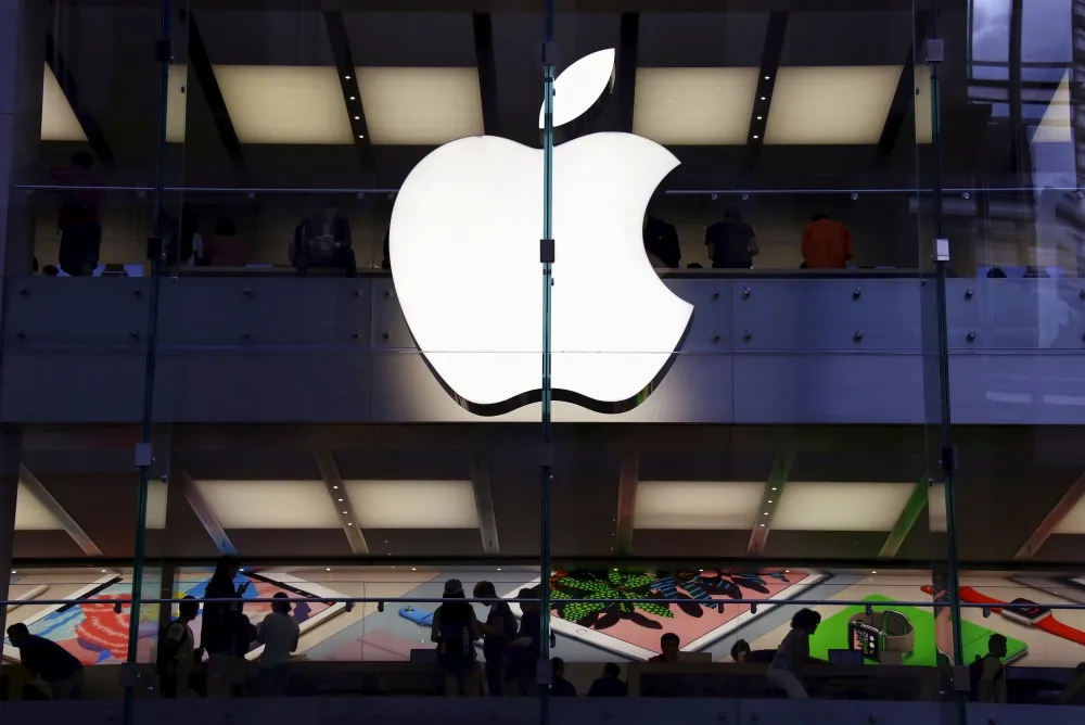 問世10周年　新iPhone傳將採曲面螢幕、玻璃機身