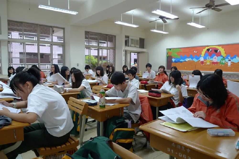 高中生至少2天可自主規劃　不用早自習　