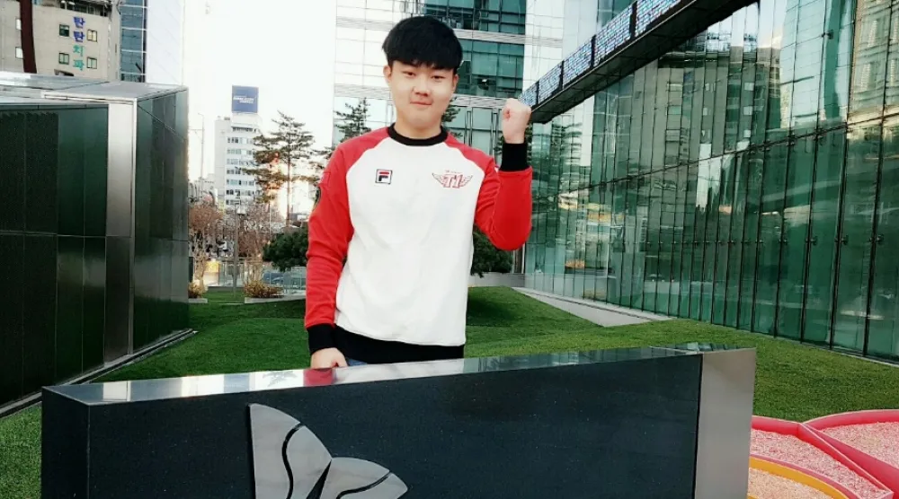 【英雄聯盟】SKT新成員公布：上路選手Huni