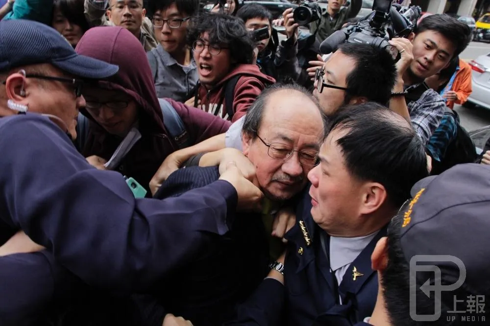 總統府：暴力行為沒有資格代表勞工！