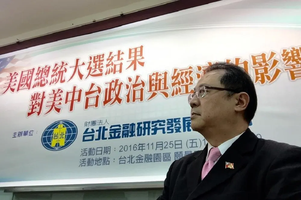 淡大教授黃介正看「川蔡熱線」：小英前無古人大得分