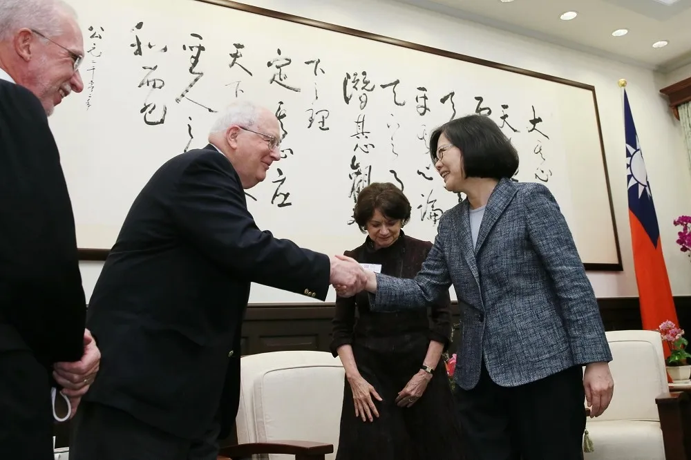 談台美關係、兩岸關係　蔡英文：我們同等重視