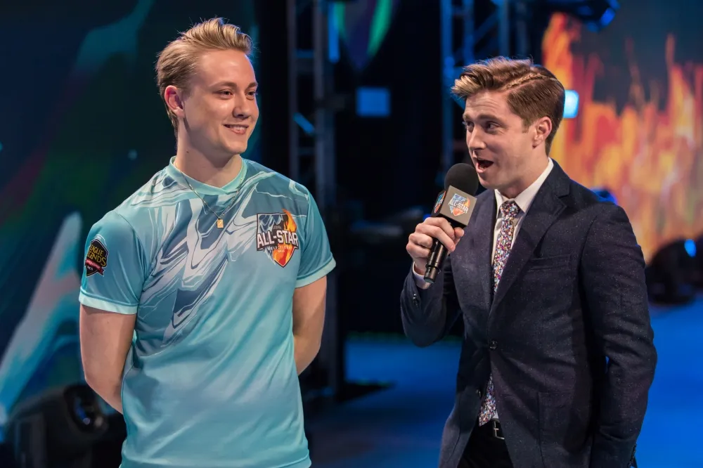 【LOL明星賽】神射手特攻：葵恩上演大衛魔術　Rekkles帶領冰隊奪下勝利！