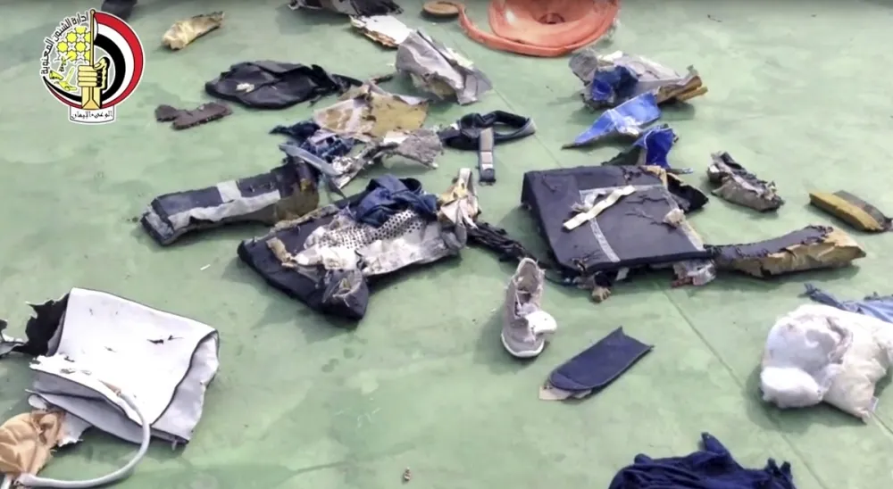 埃及航空失事班機　受害者遺體發現爆炸殘跡