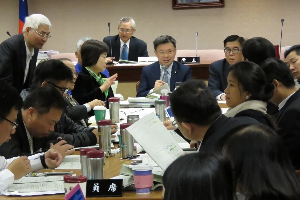 【內幕】國民黨反核食成助力　民進黨卻自宮公投法閹割統獨