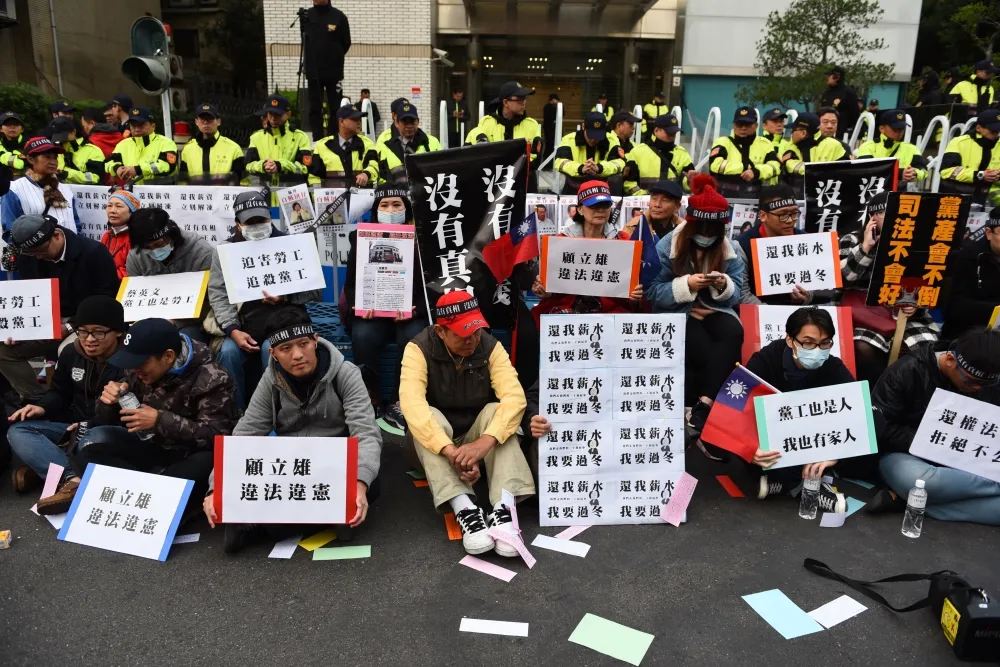 顧立雄與國民黨工對話　雙方無交集不歡而散