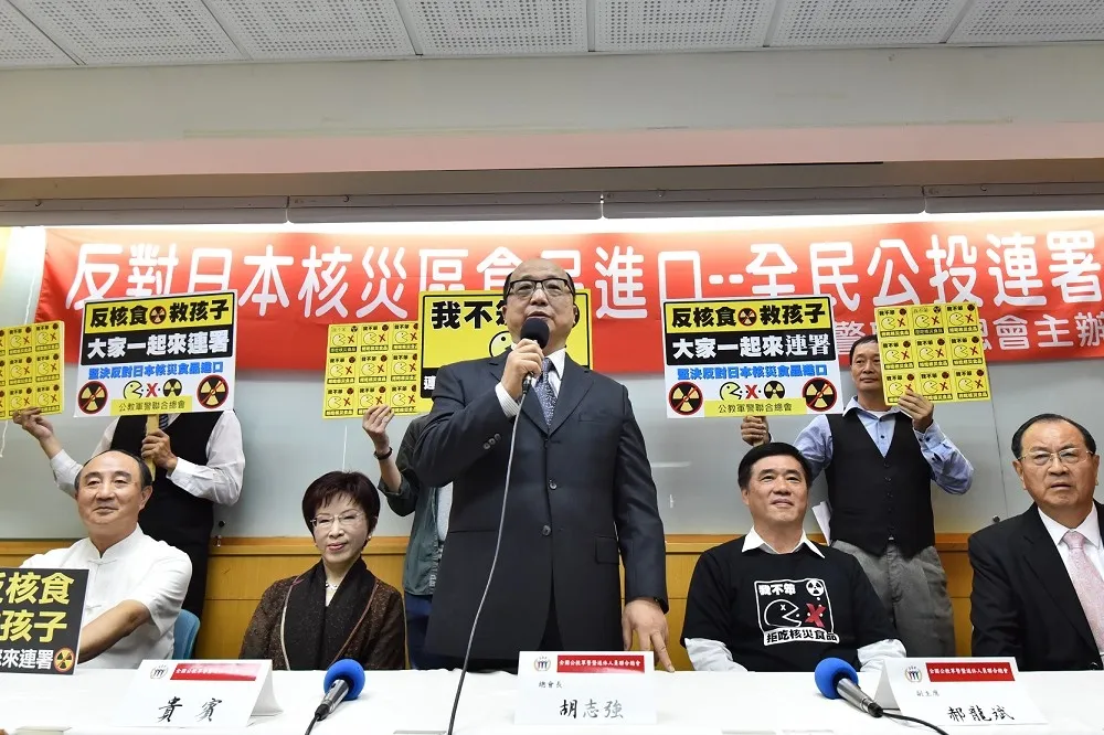 勤跑基層卻避談選黨魁　吳敦義、郝龍斌急死抬轎者