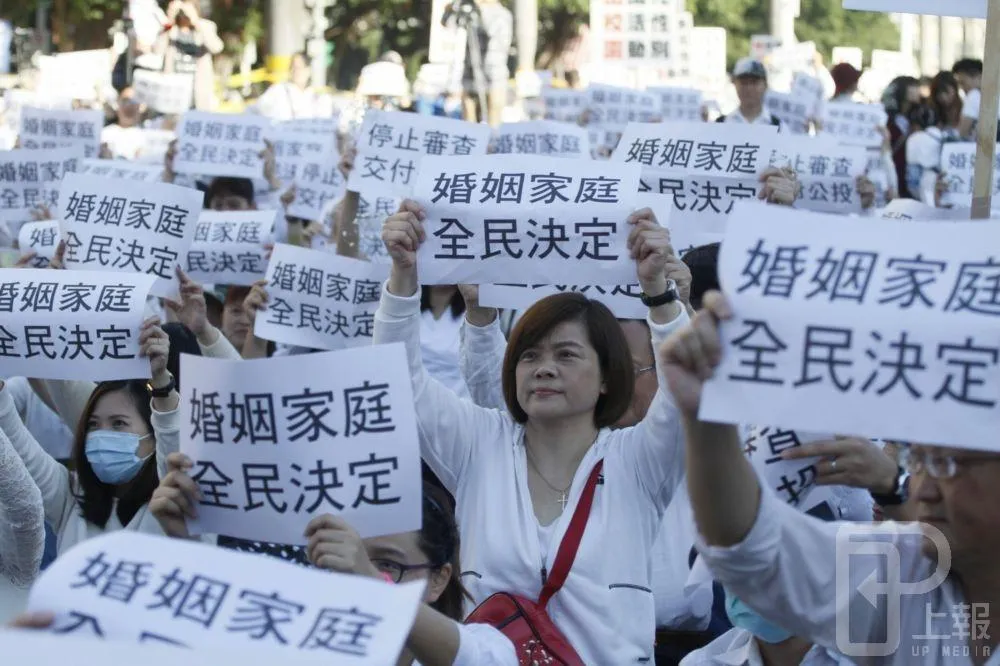 幸福盟民調：7成6民眾支持同婚交付公投