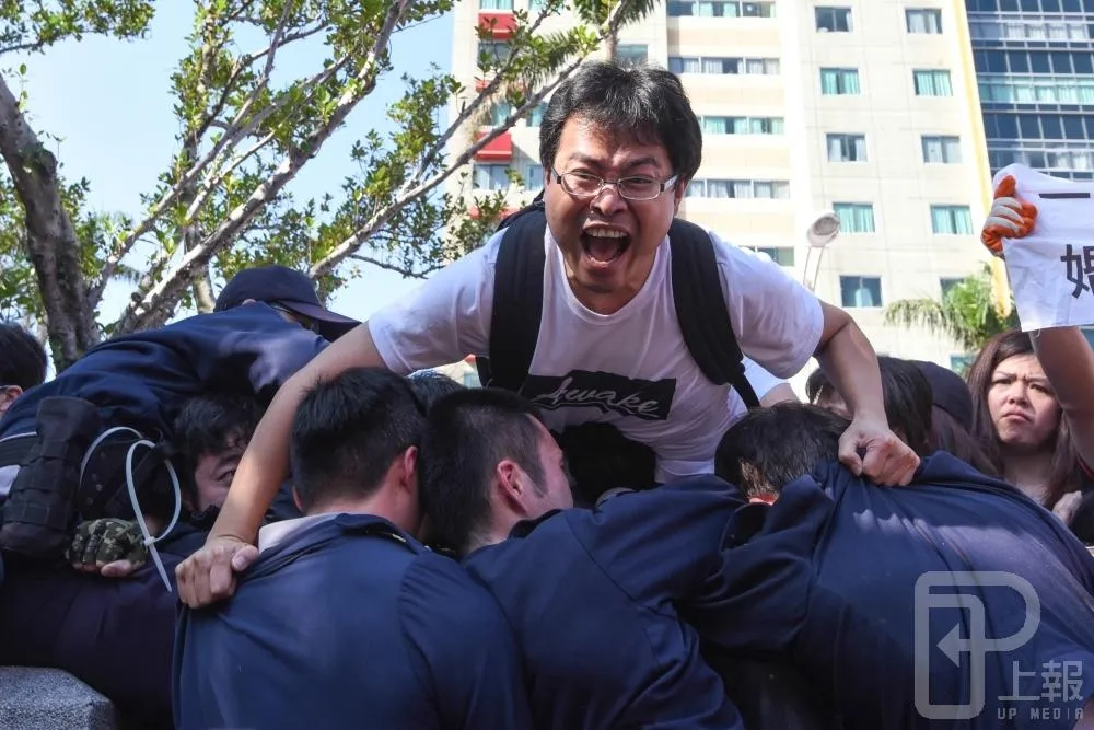 【他們的臉】婚平通過這一天......反同的驚與怒