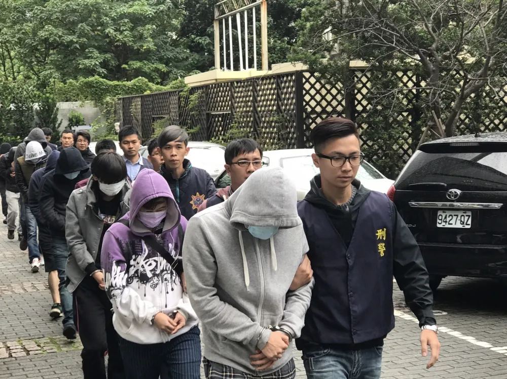 進駐北市文山區豪宅　揪團詐騙中國人