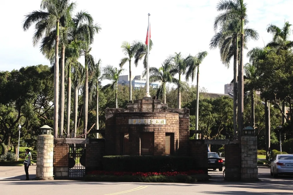 台大有7博士班沒人念　全台151系所招無學生