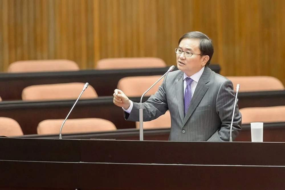 國旅卡新制引民怨　 綠委批政院：彈性點，別一成不變
