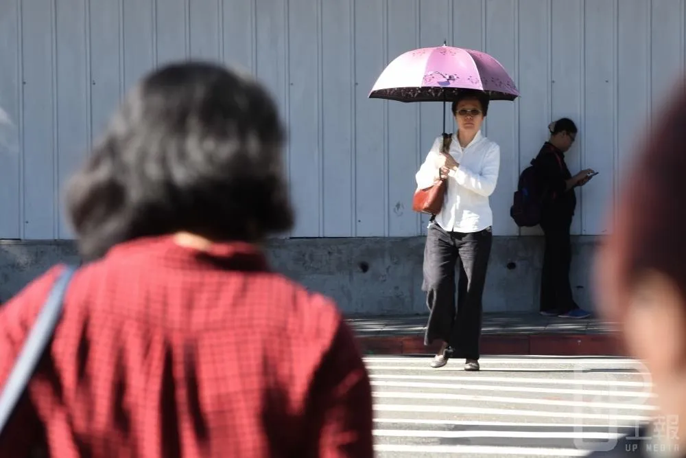 各地晴朗溫暖持續至周末　9日降溫至14度