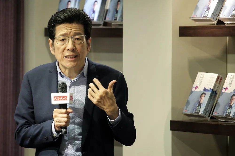 陸客來台驟降　嚴長壽建議：開放香港台東直飛