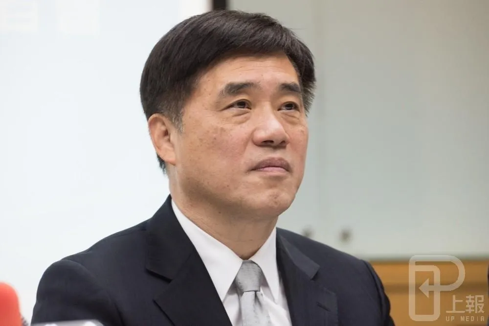 郝龍斌宣布參選黨主席：不忍看黨內一天比一天走下坡