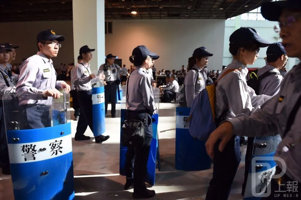 「1記者配1隨扈」　南區年改會上千警力護駕