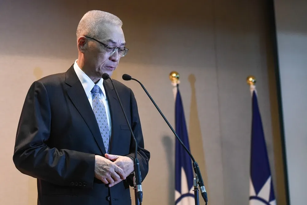 擺出孫中山再打經國牌　吳敦義哽咽選黨主席超有戲