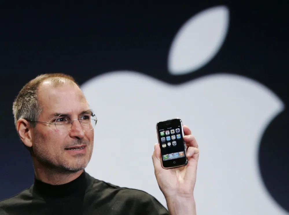  十年前問世被嘲笑　iPhone的起源故事
