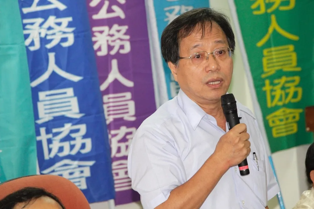 要軍公教站出來　李來希急呼：今天砍退休金明天刪待遇　