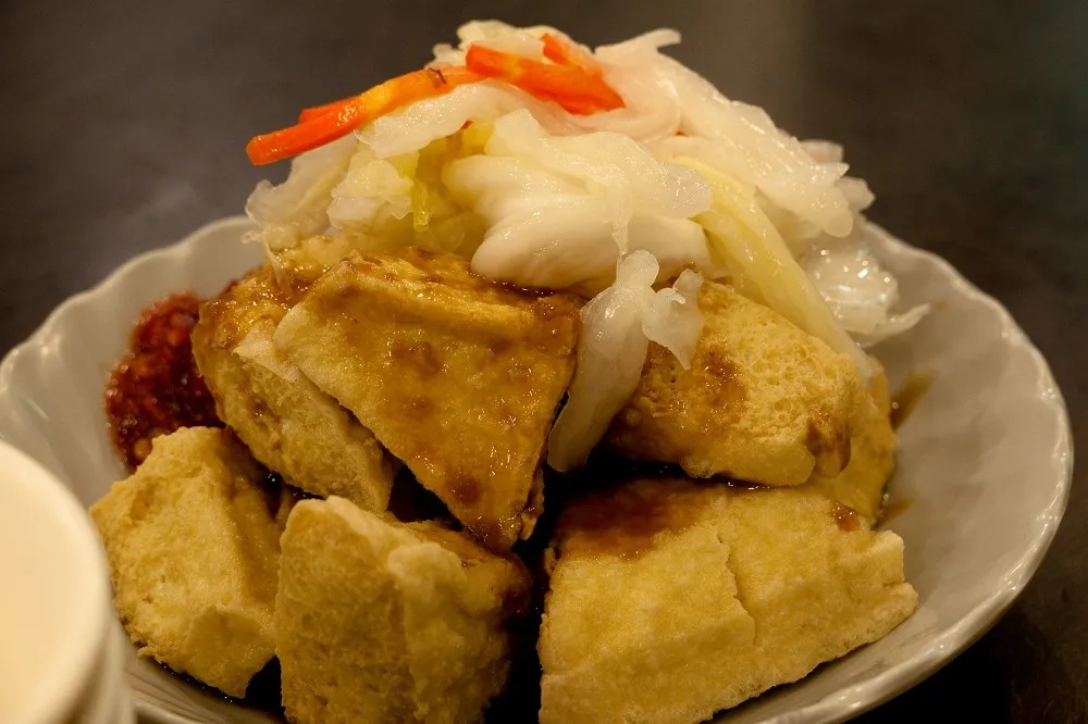 2臭豆腐用基改黃豆未標示　家樂福：已全數下架