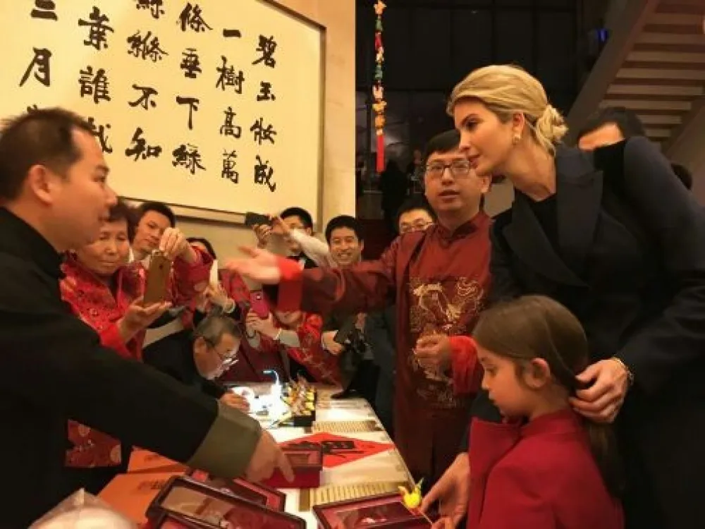 搶救中美關係？　伊凡卡帶女兒參加中國新年招待會