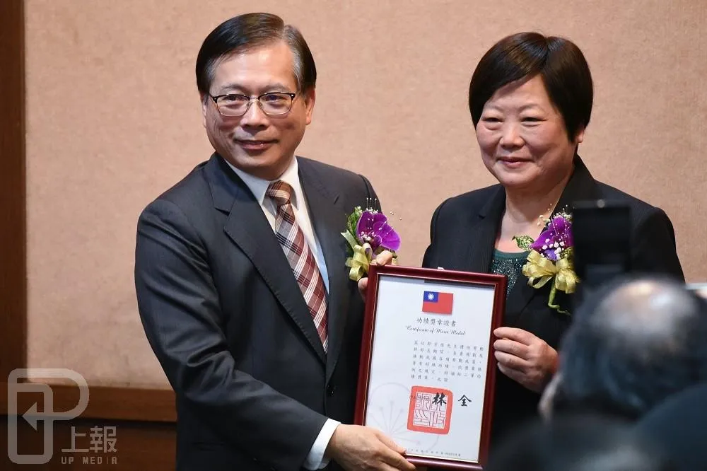 勞動部長交接　林美珠向勞團喊話：我願意充分對話