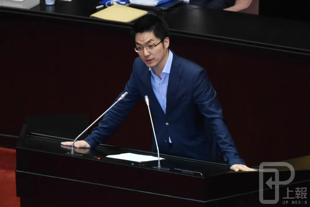 【國五翻車33死】藍委蔣萬安要求交通部　 強制裝數位行車紀錄器