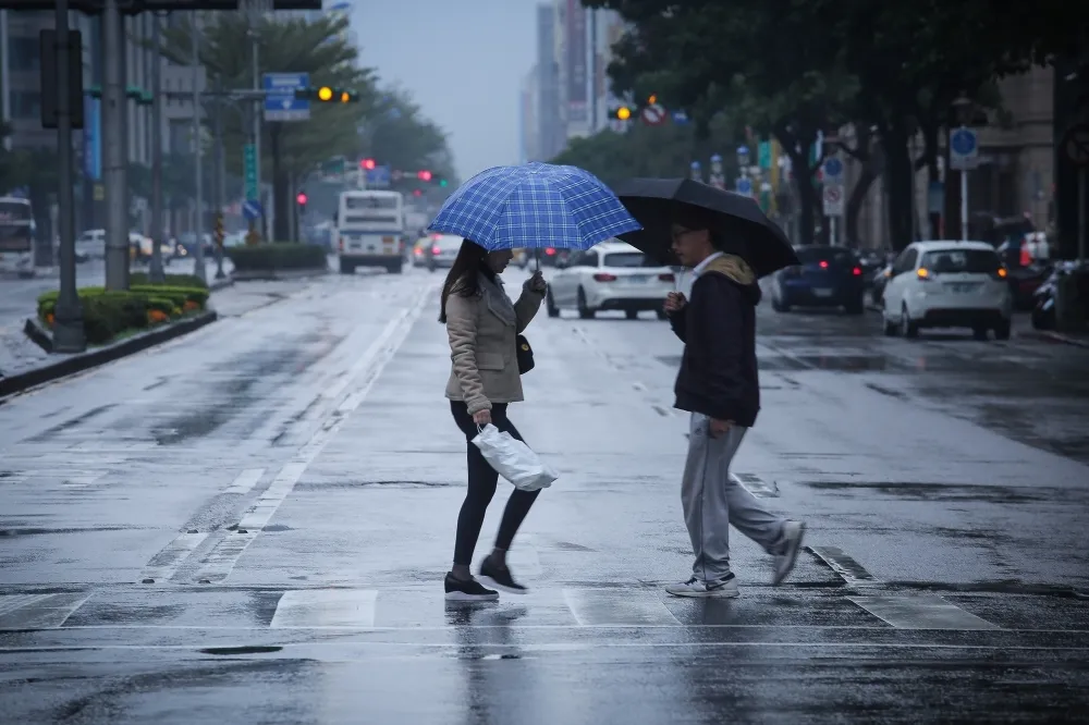 228連假「又溼又冷」　明起全台有雨