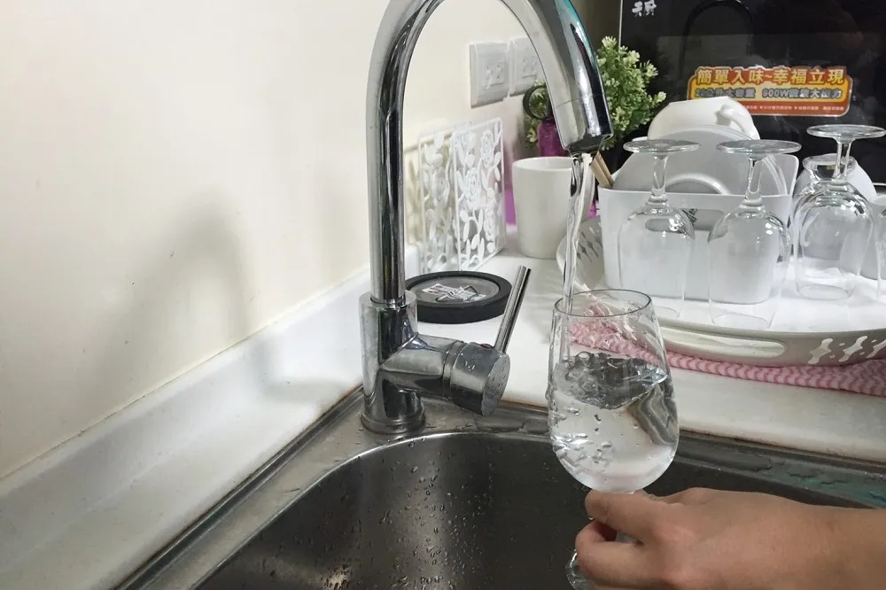 多喝水有事？3處淨水場驗出鋁含量超標　台水：已改善