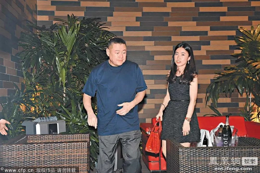 港富商劉鑾雄分家產　妻成香港女首富
