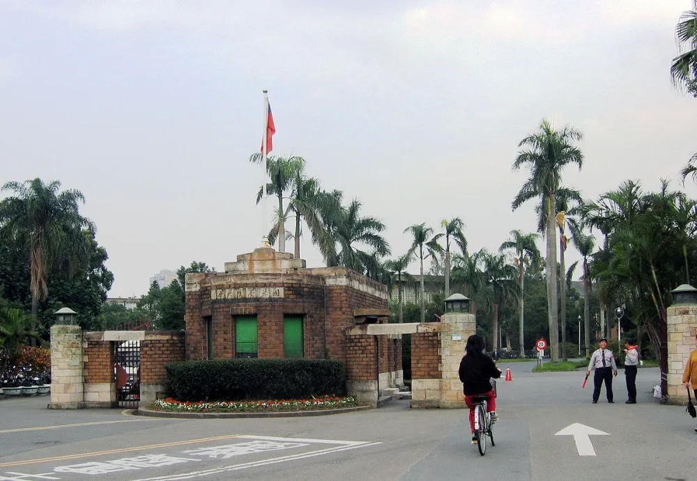 投書：大學精神不該向中共統戰低頭