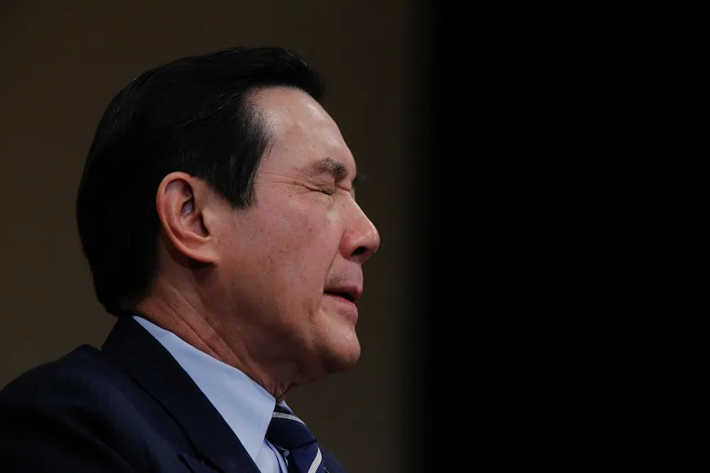 社評：權力的自滿讓總統獲罪